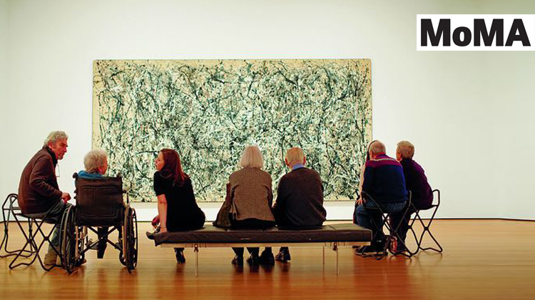 Besucher im MoMa in New York